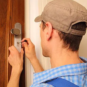 New York Eagle Locksmith New York, NY 212-918-5465 - 17a-lock-opening