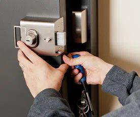 New York Eagle Locksmith New York, NY 212-918-5465 - 3a-Emergency-Locks-Locksmith