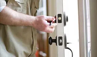 New York Eagle Locksmith New York, NY 212-918-5465 - 7a-Locks-Change